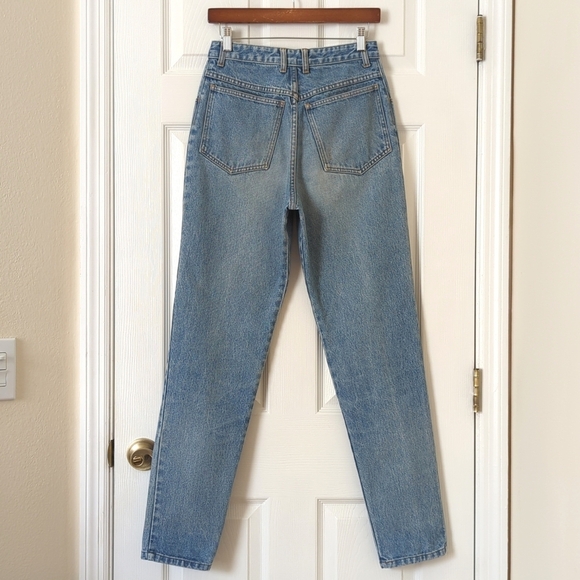 Gap 90's Vintage Classic Medium Wash High Rise Slim Fit Straight Leg Jeans 9/10 - Picture 4 of 14